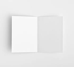 一款白色折叠型名片展示样机